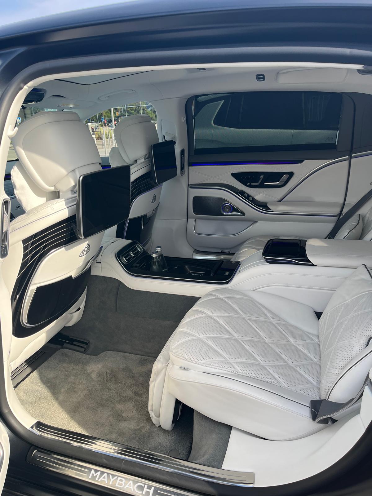 AzurBas Transport — Premium Fleet
