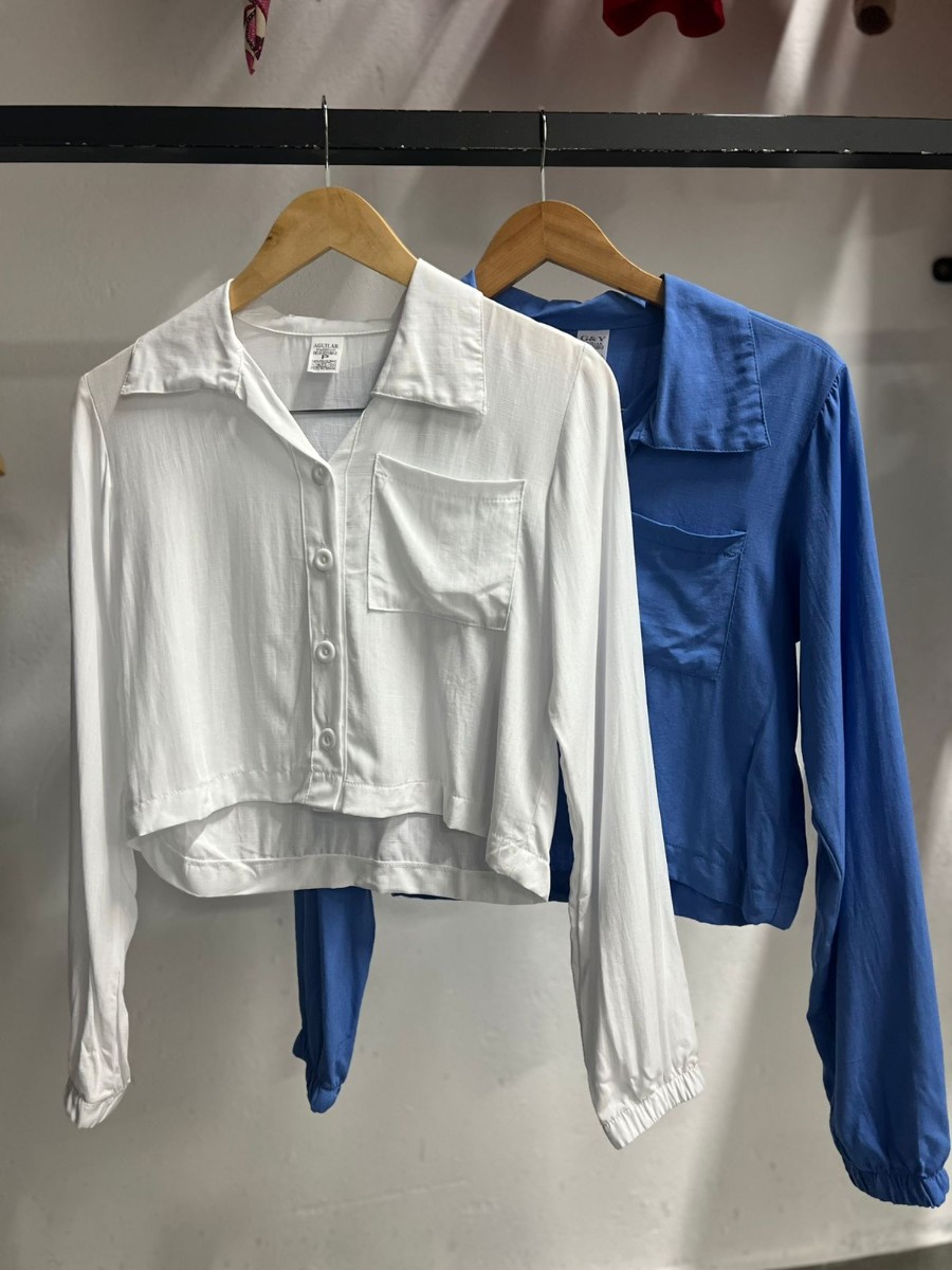 Camisa Cropped com Bolso