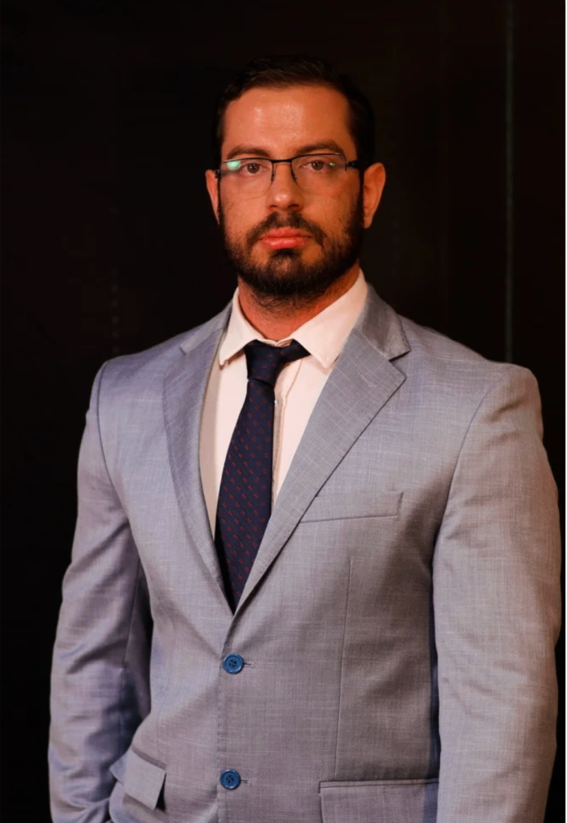 Dr. Vinícius Morais Prado - Advogado especializado em Direito da Saúde