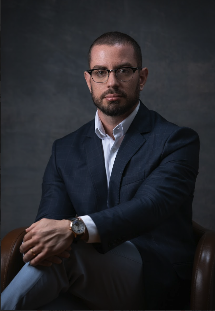 Dr. Vinícius Morais Prado - Advogado Especialista em Direito da Saúde