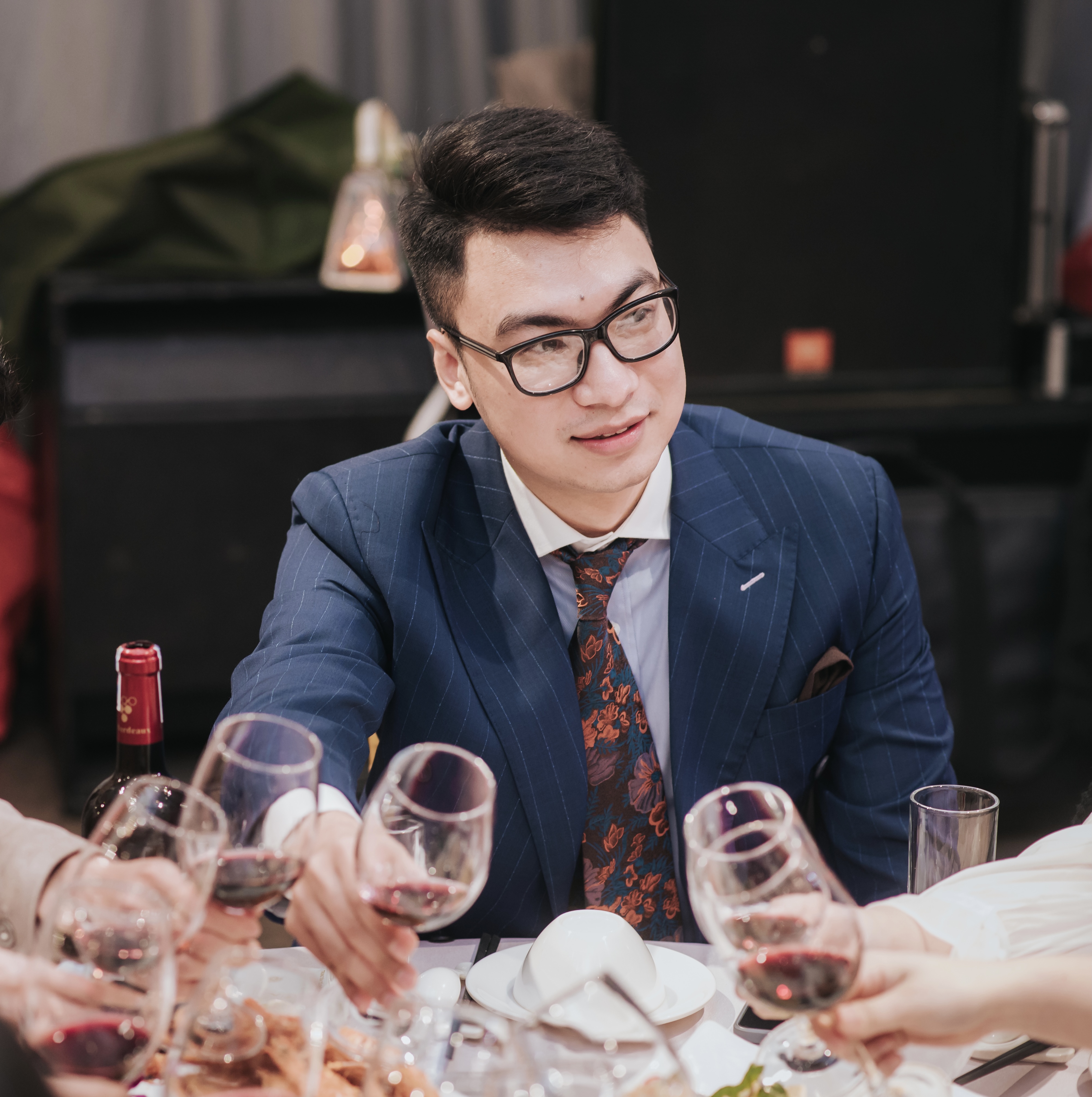 Pháp lý và cảnh báo