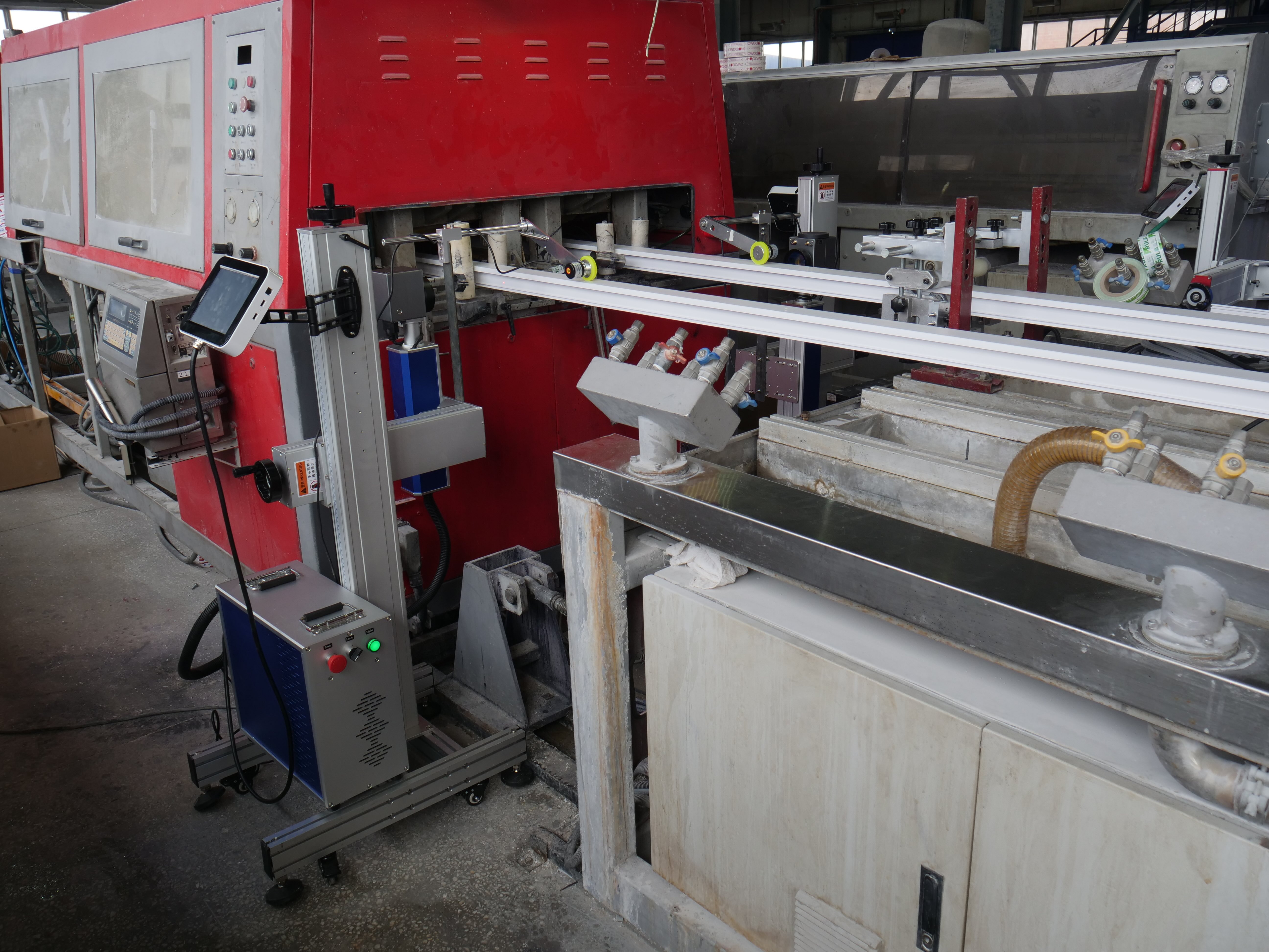 Оконный профиль