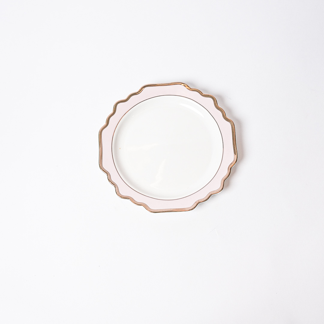 6.5 inch bread plate-Divine Pink Collection