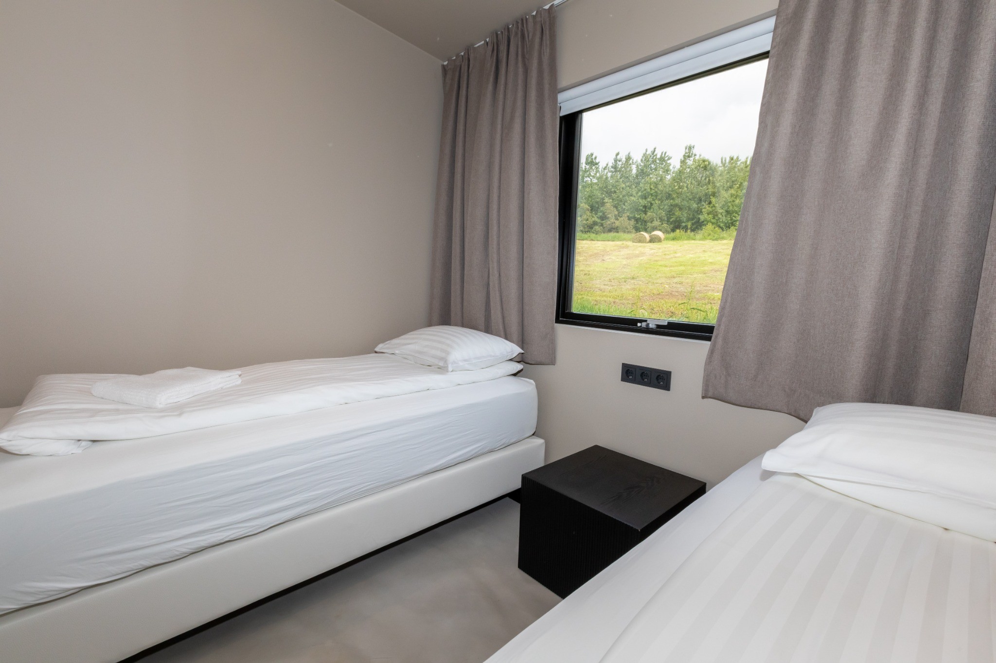 Two BR - Second bedroom