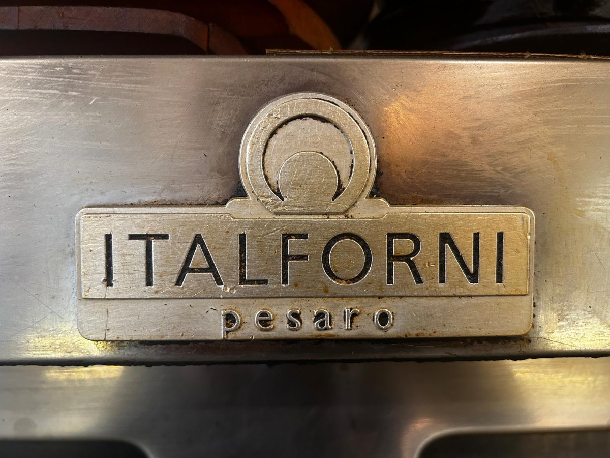 Four Traditionnel Italien