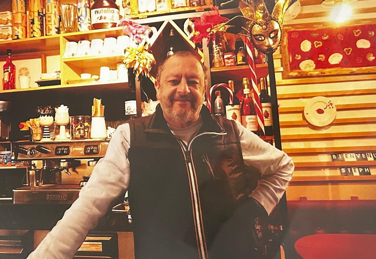 Frédéric, Directeur