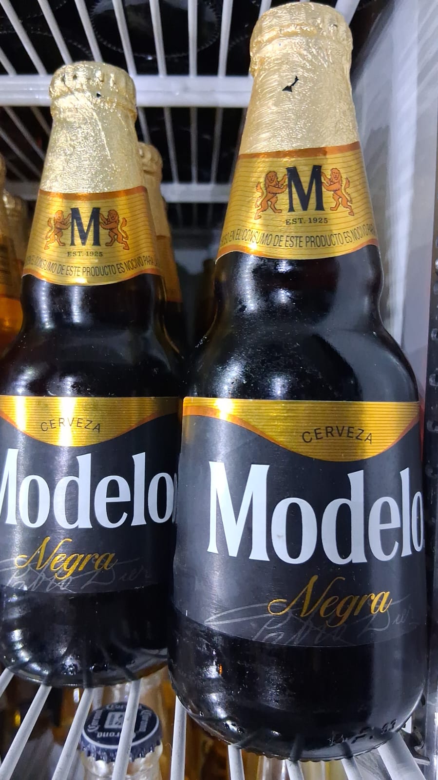 Medio Modelo Especial Negra