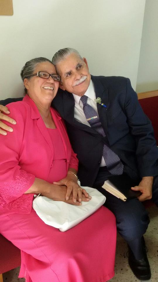 Pastor José D. Muñoz y su esposa Ruth