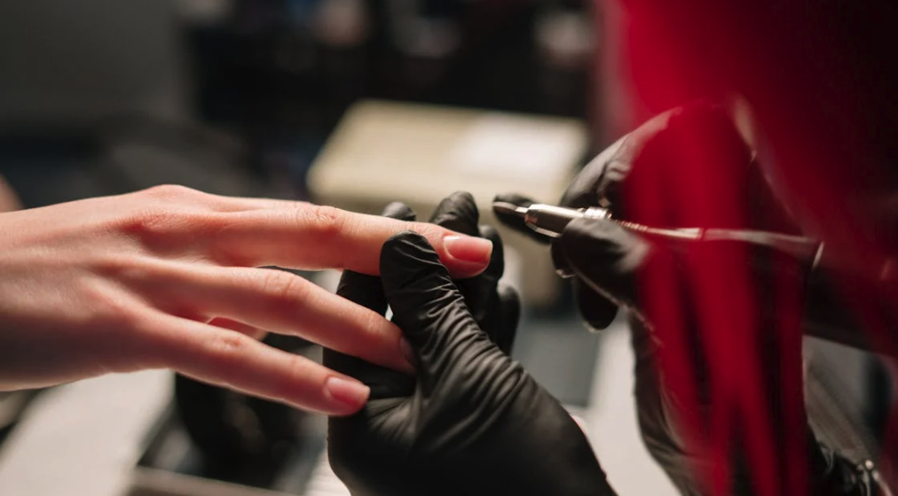 Manicure & Pedicure
