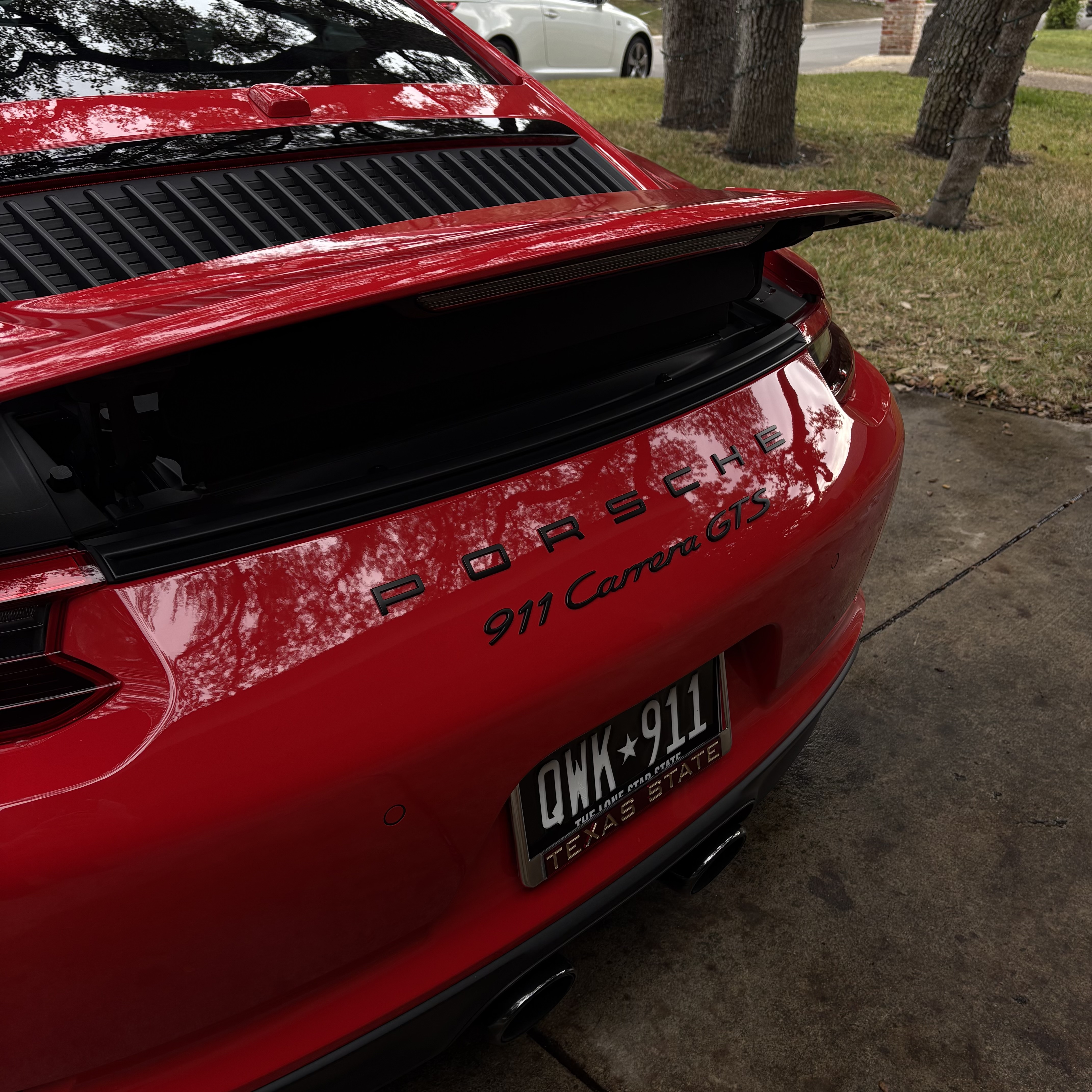 Professional car detailing service