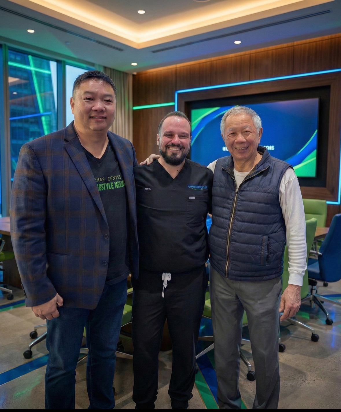 Dr. Felix Liao teaching clinicians