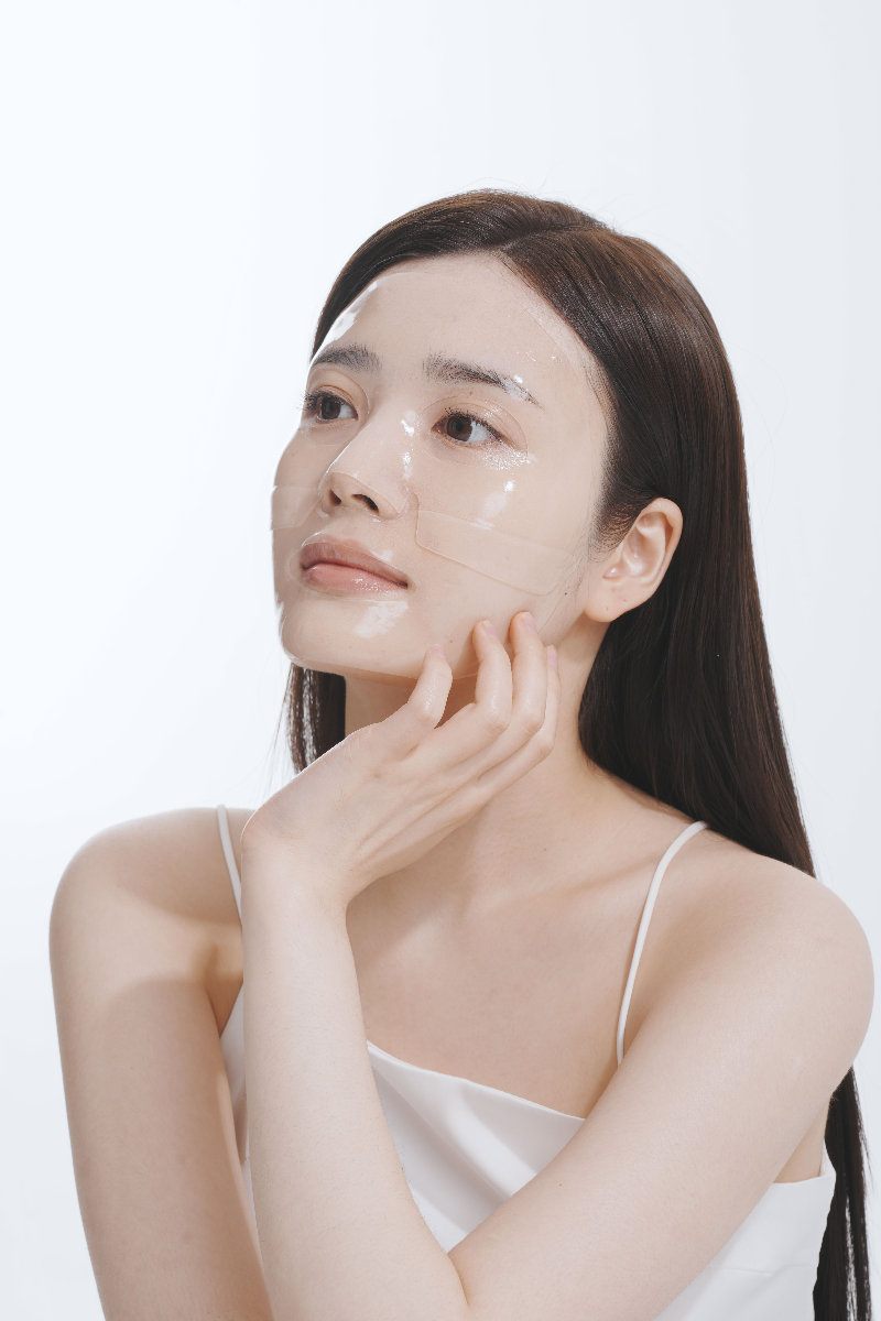 Glutathione hydrogel mask product view 4 with cooling technology K-beauty OEM
