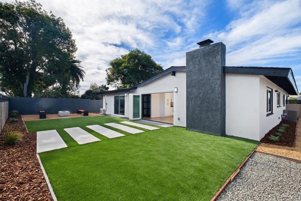 2767 Tonto Way photo 8