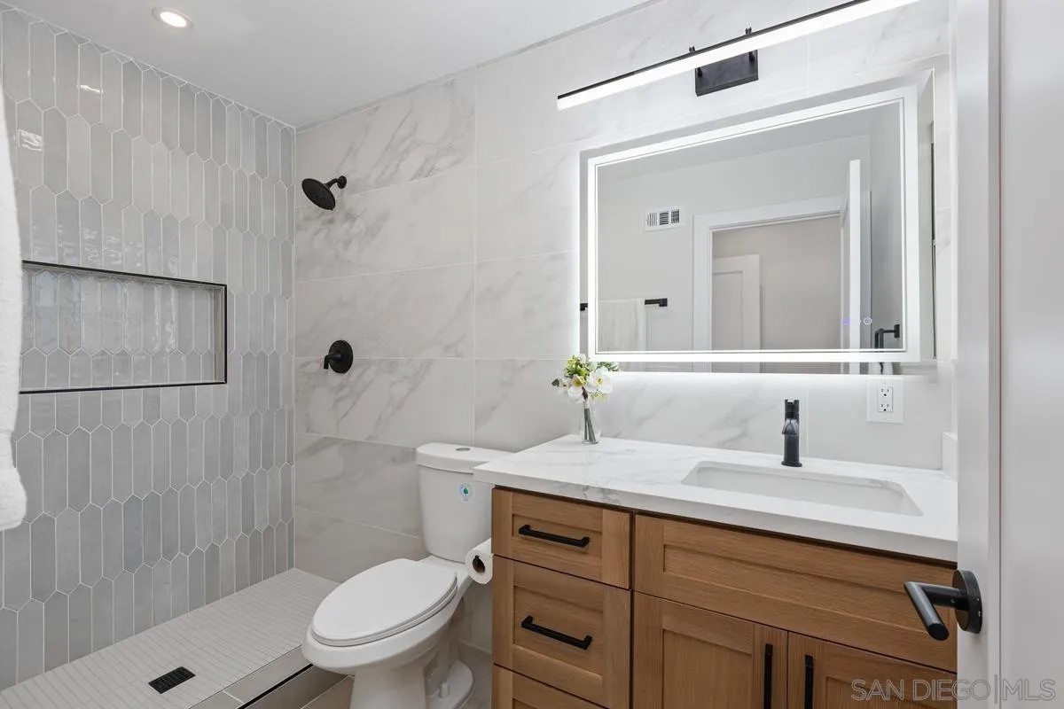 5252 Mount Blanca Dr photo 4