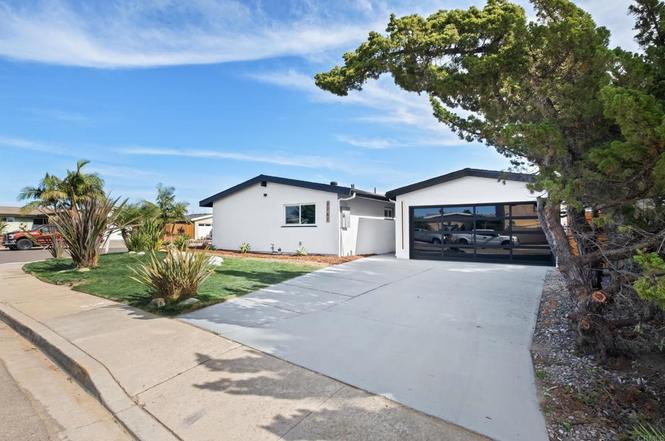 2767 Tonto Way photo 1