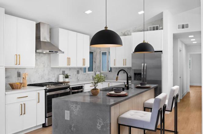 2767 Tonto Way photo 2