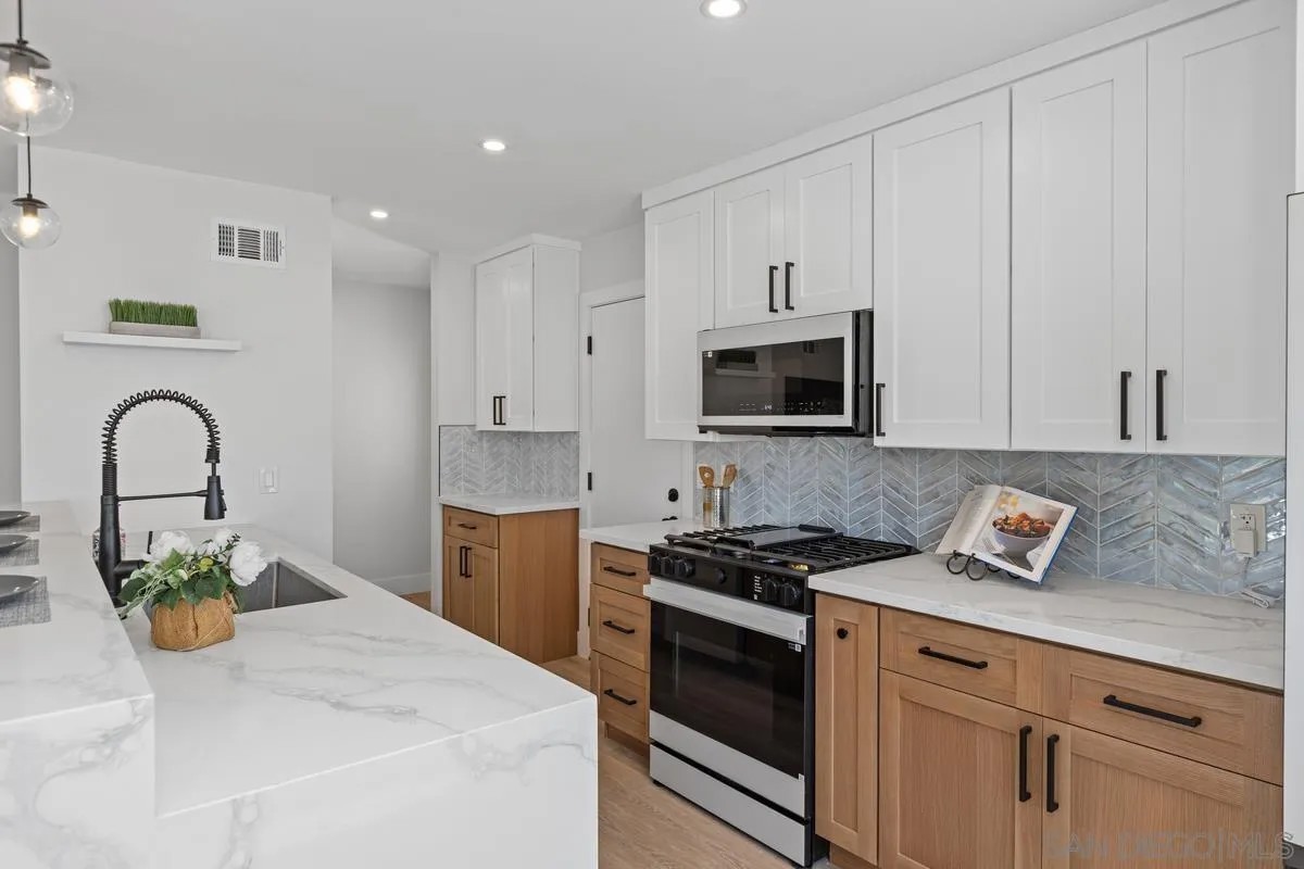 5252 Mount Blanca Dr photo 3