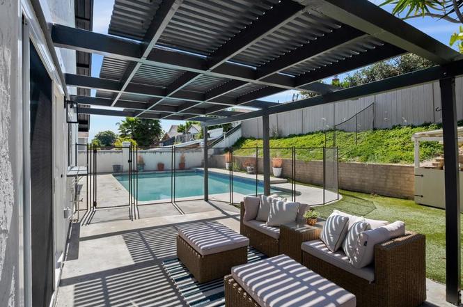 1963 Kent Street photo 10