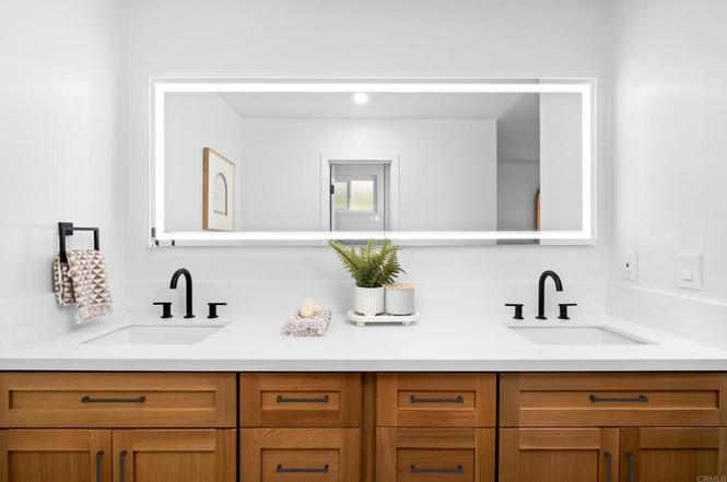 10594 Rookwood Dr photo 4