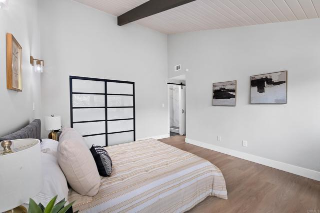 4435 Acacia Ave photo 8