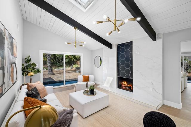 4435 Acacia Ave photo 6