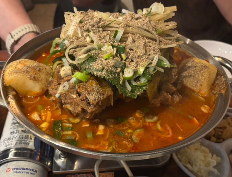 Gamjatang Restaurant 3