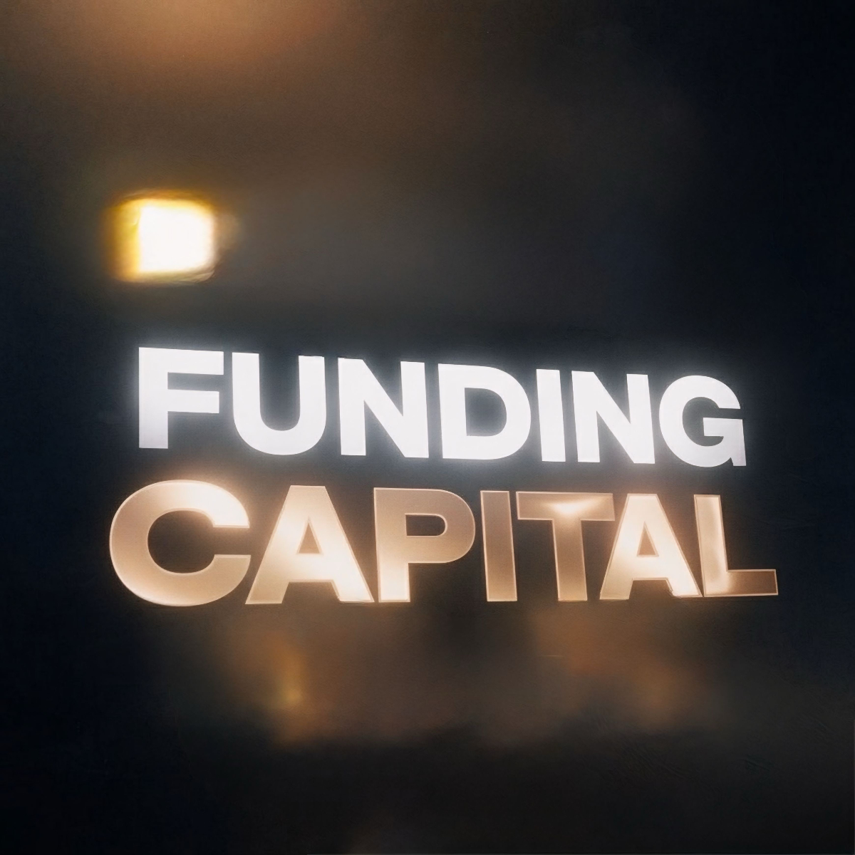 FUNDING CAPITAL Logo