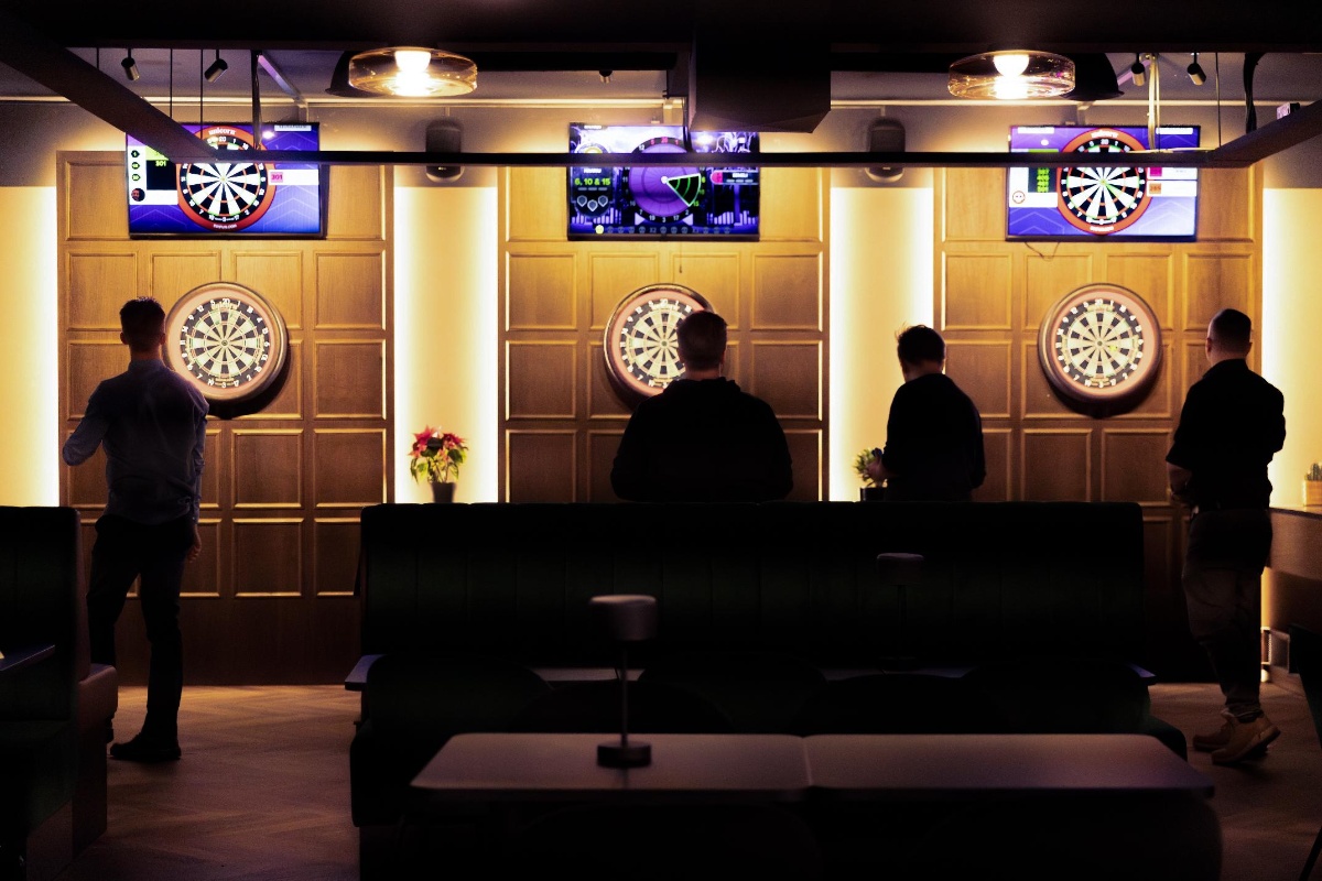 Ryhmätilaisuudet Tampere - Flyers Darts Ryhmätilaisuus Flyers Dartsissa - yritystapahtumat ja juhlat Tampereella