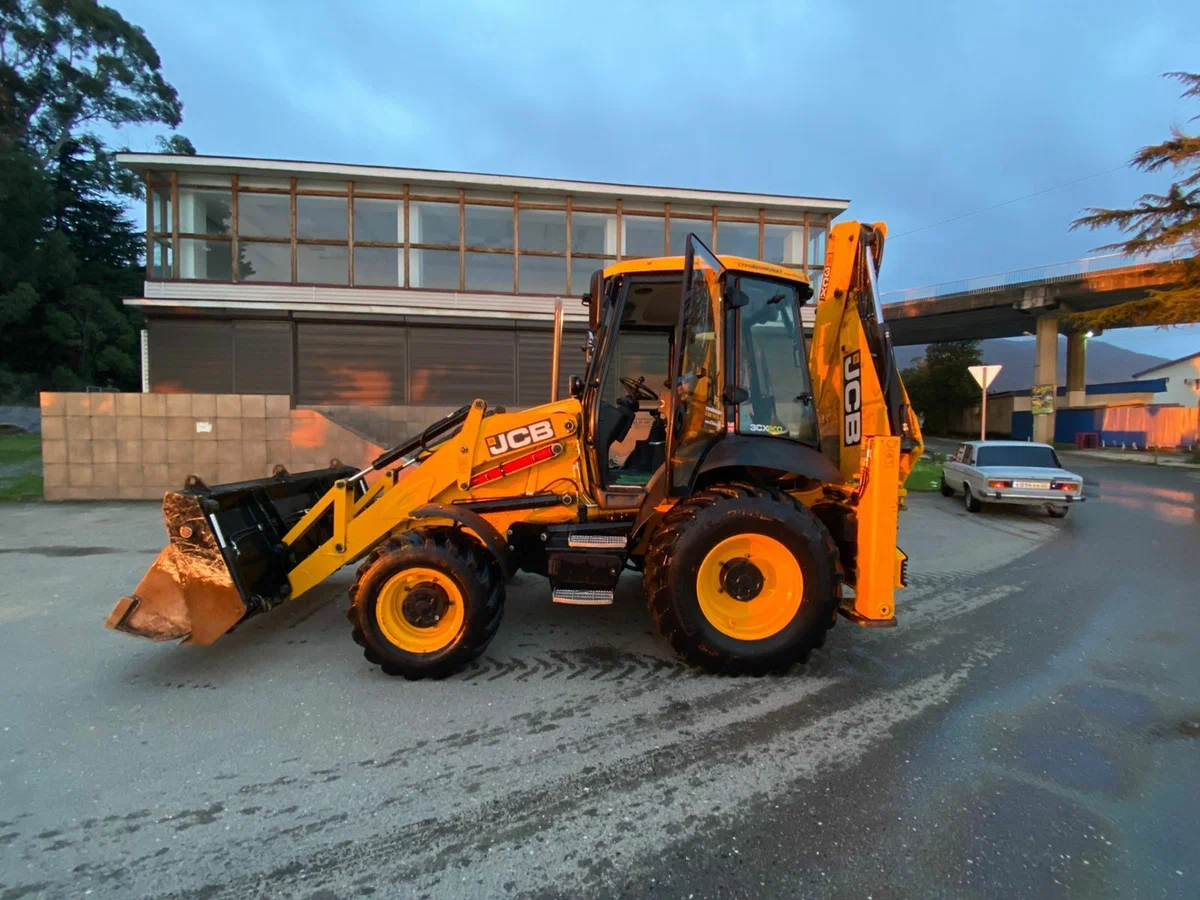 JCB 3CX Экскаватор-Погрузчик