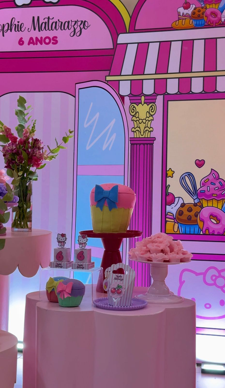 Mesa de doces Hello Kitty