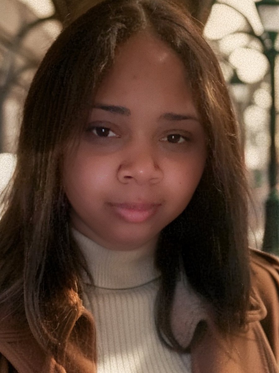 Teniya Young - Content Creator & Communications Strategist