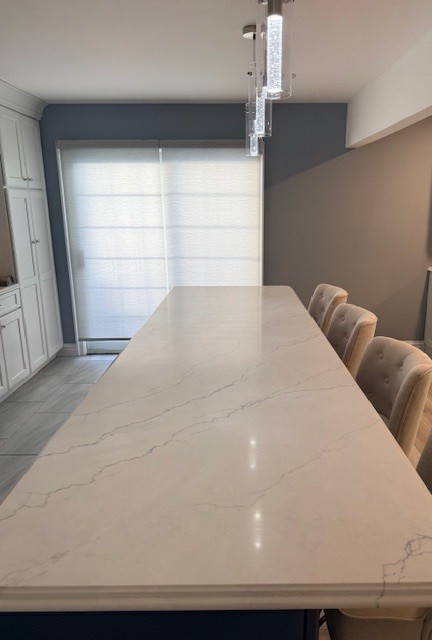 Kitchen island with quartz countertop