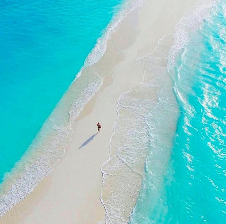 Private sandbanks and infinite lagoons define the Maldives charter experience.