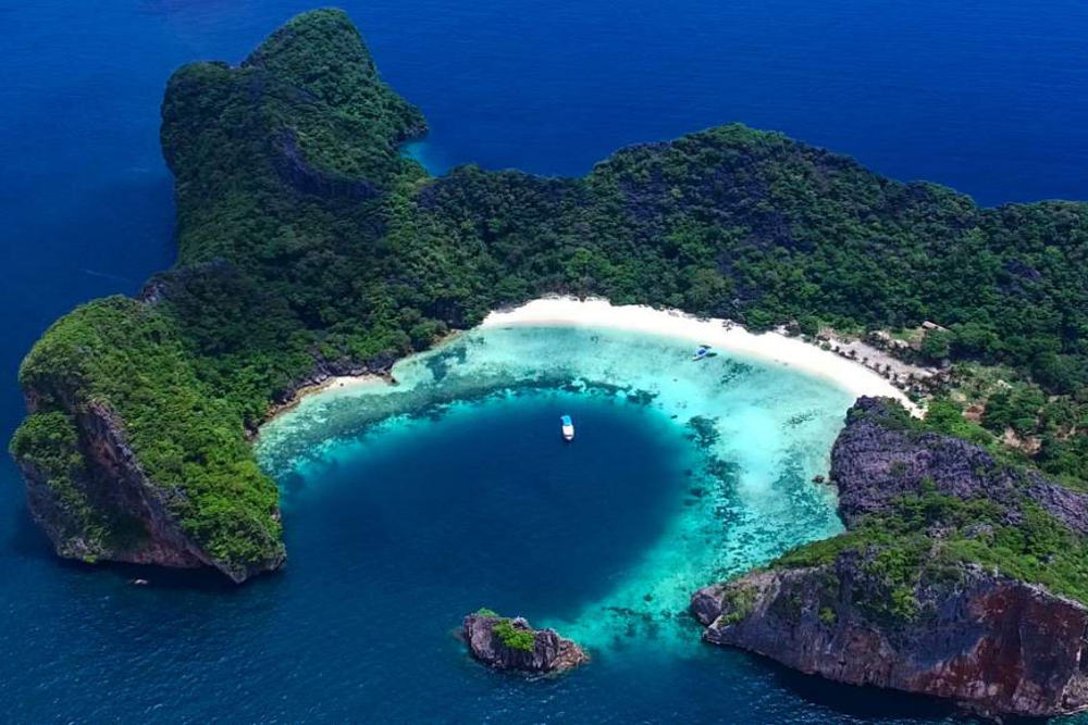 Mergui Archipelago Seclusion