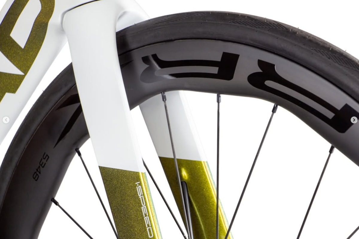 HEAD I-Speed 3.0 - RRX 800 Carbon forgaffel og forhjul detalje