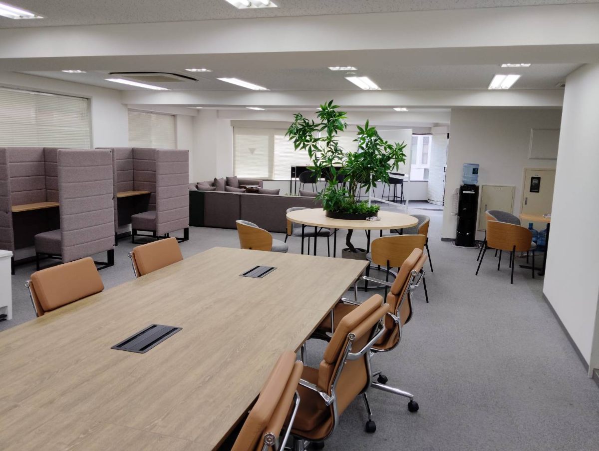 CROSS LAB Background