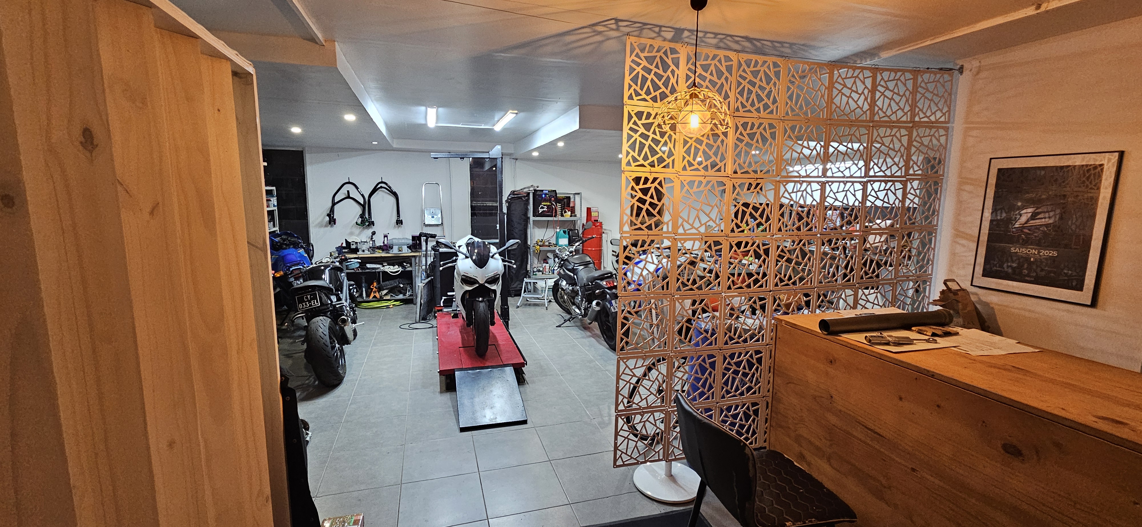 Atelier Pro Suspension Six-Fours — spécialiste réparation et réglage suspensions moto VTT Var (83)