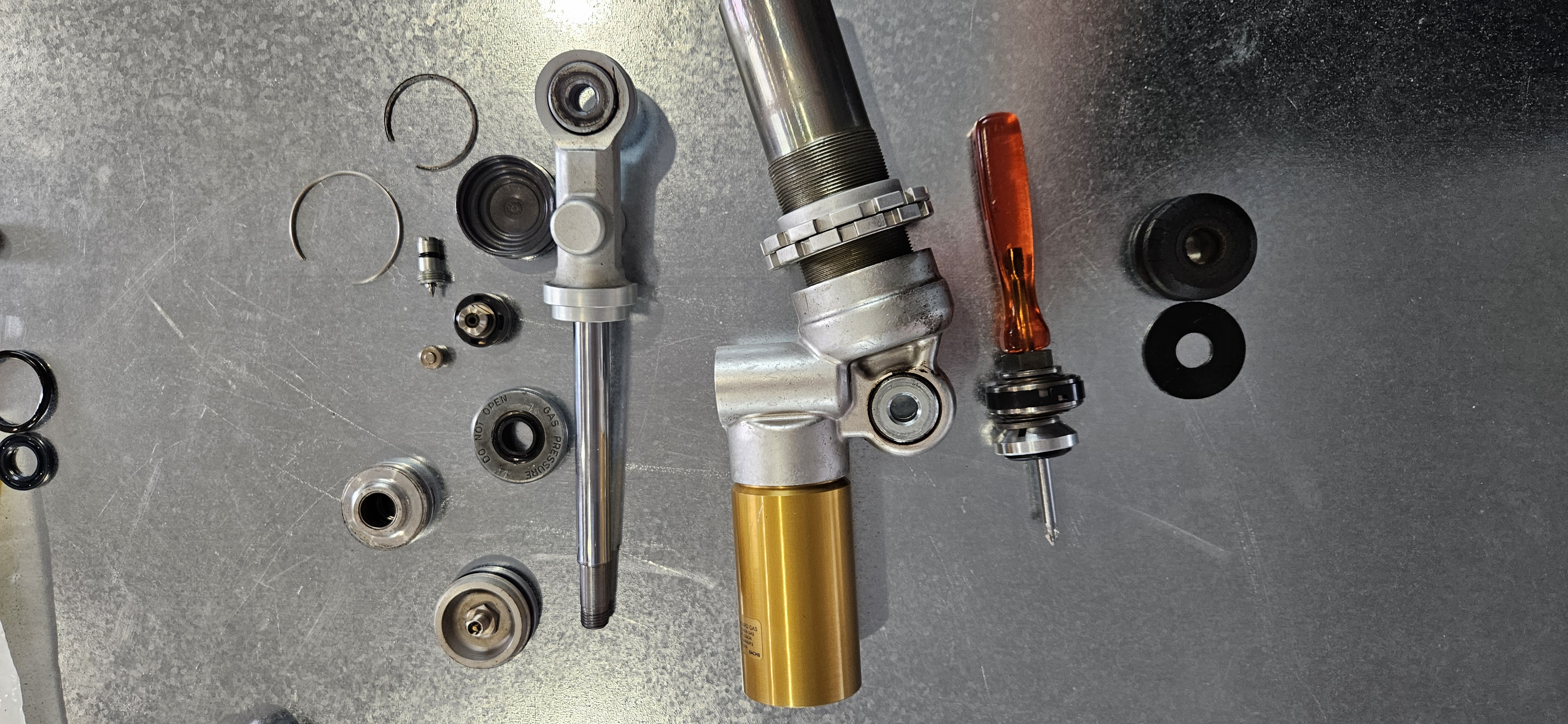 Révision Amortisseur — Pro Suspension Six-Fours Var (83)