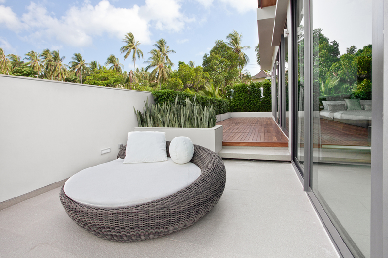 Outdoor Vinyl Flooring - Perfect for patios and decks