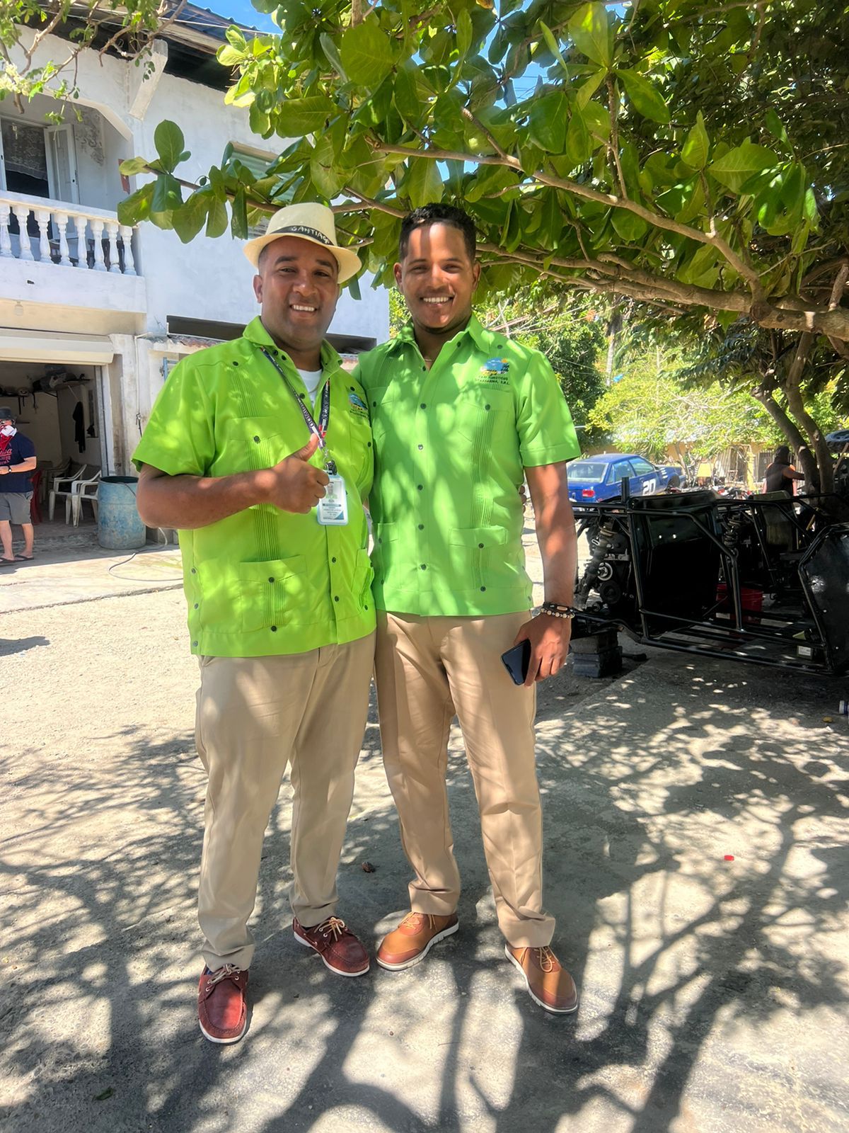 Friends at waterfalls