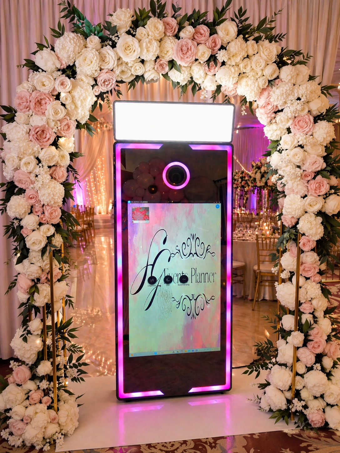 Photobooth floral blanc et or