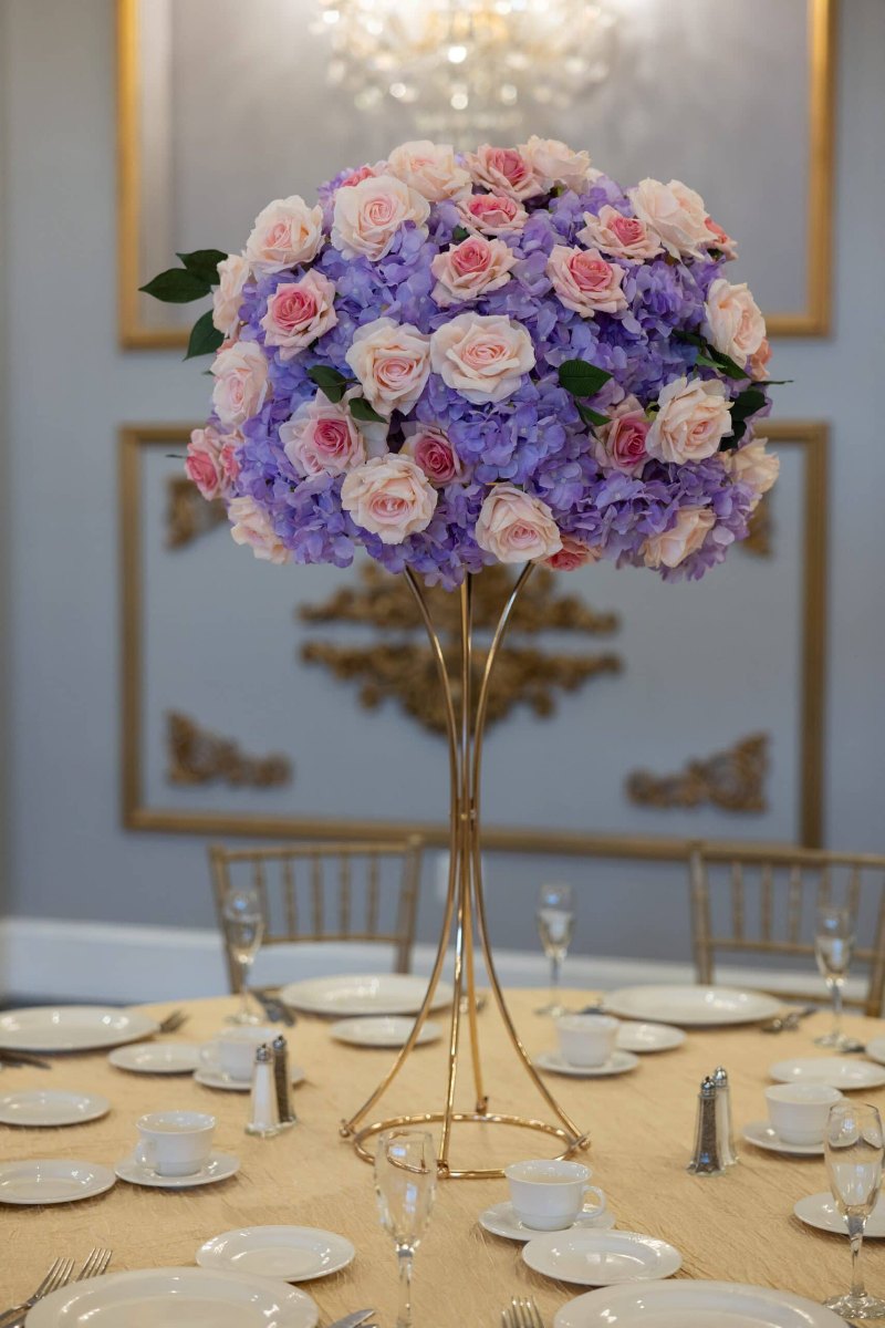 Lavender Hydrangea and Blush Roses