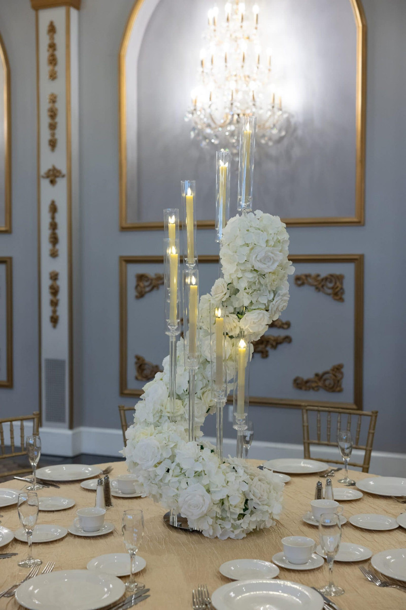 Ghost Spiral Candelabra with Hydrangea and Rose Garland