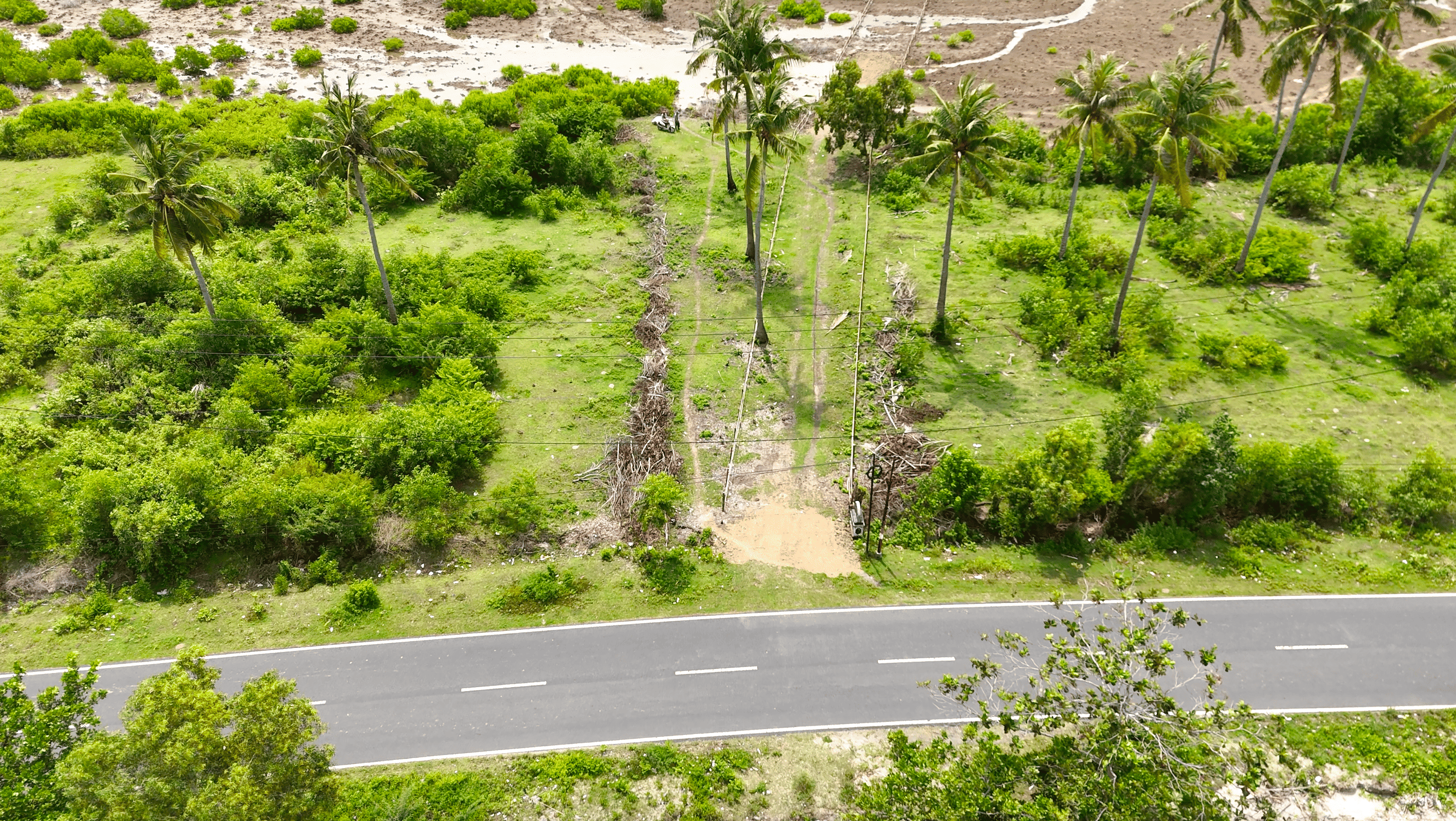 セメラルビーチ近くの土地 2