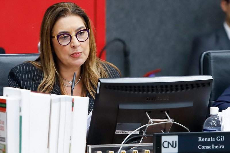 Vítima de assédio sexual poderá atuar como "terceira interessada" em PAD contra magistrado