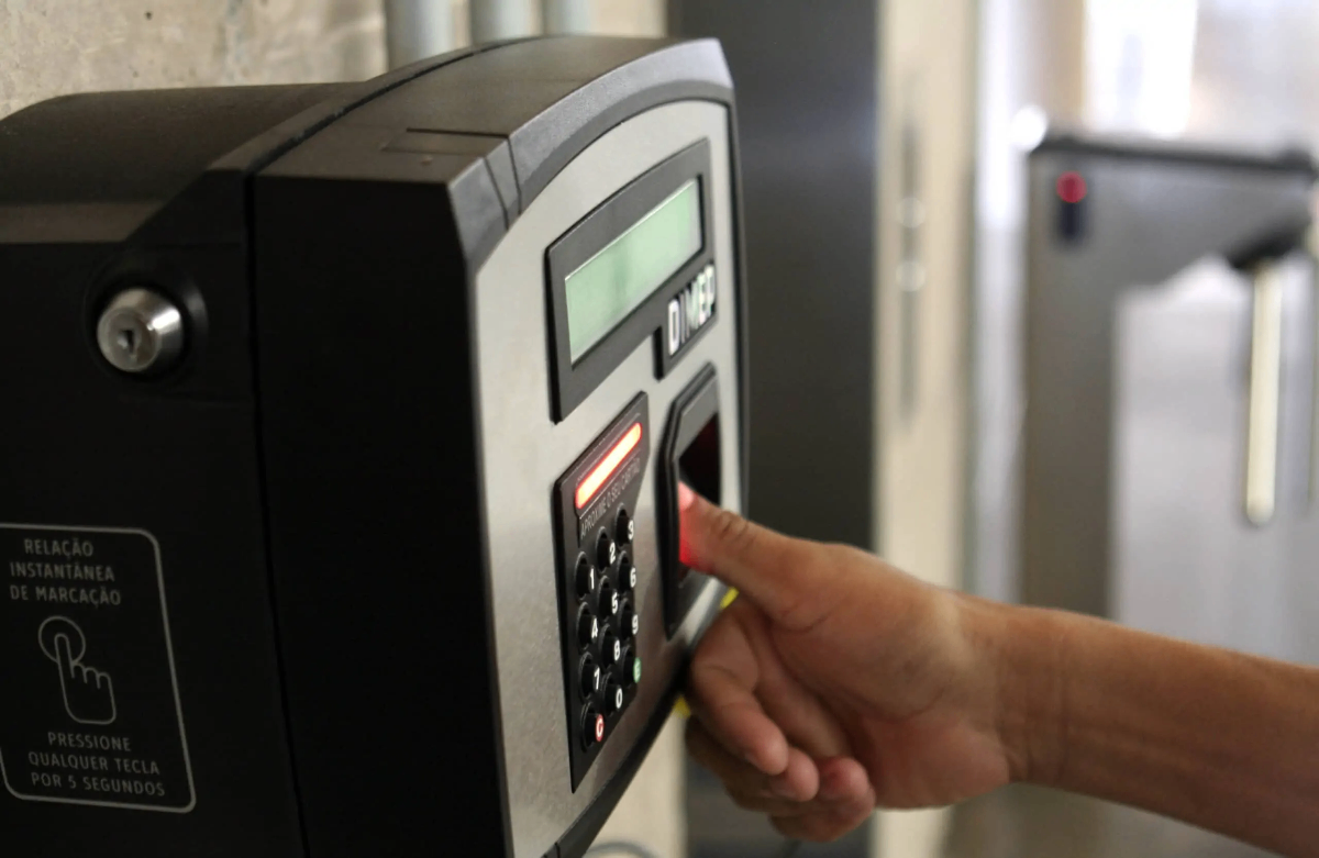 Jornada menor? Marinho defende rever 6×1