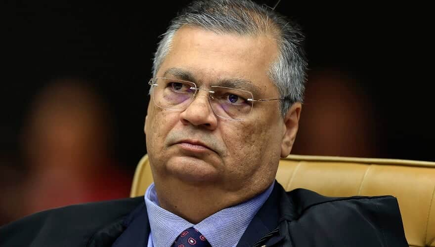 Tribuna não é palanque: Dino adverte e cita poder de polícia do STF