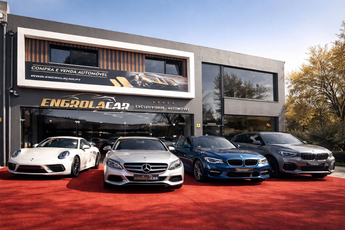Stand Automóvel de Luxo EngroLaCar - Exclusividade Automóvel em Beja