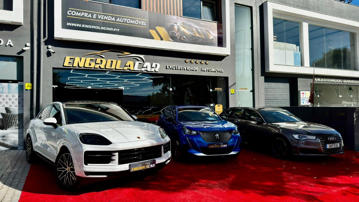 Stand Automóvel de Luxo EngroLaCar