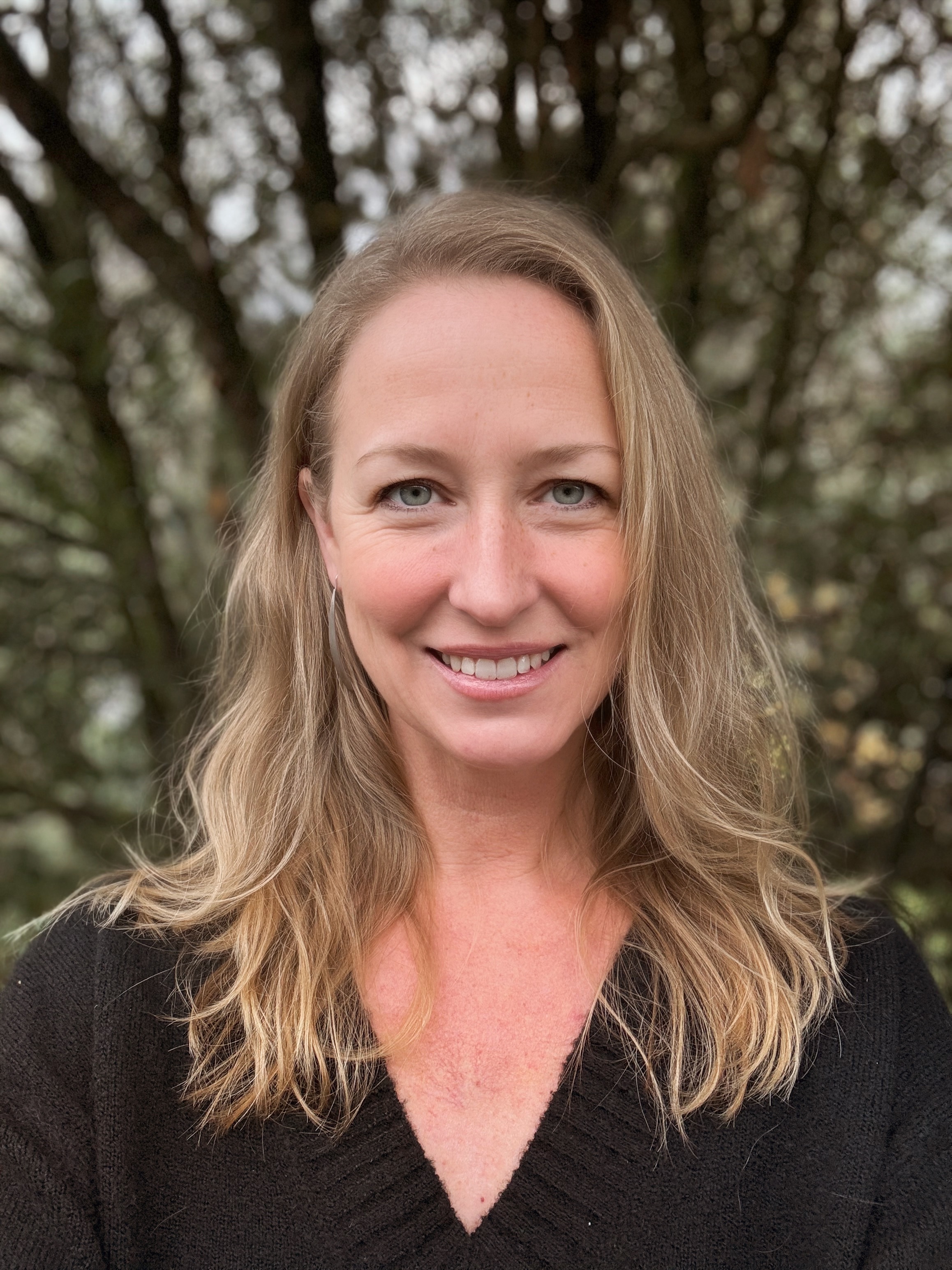 Dana Hetté - Fractional CPO and Product Leadership Expert